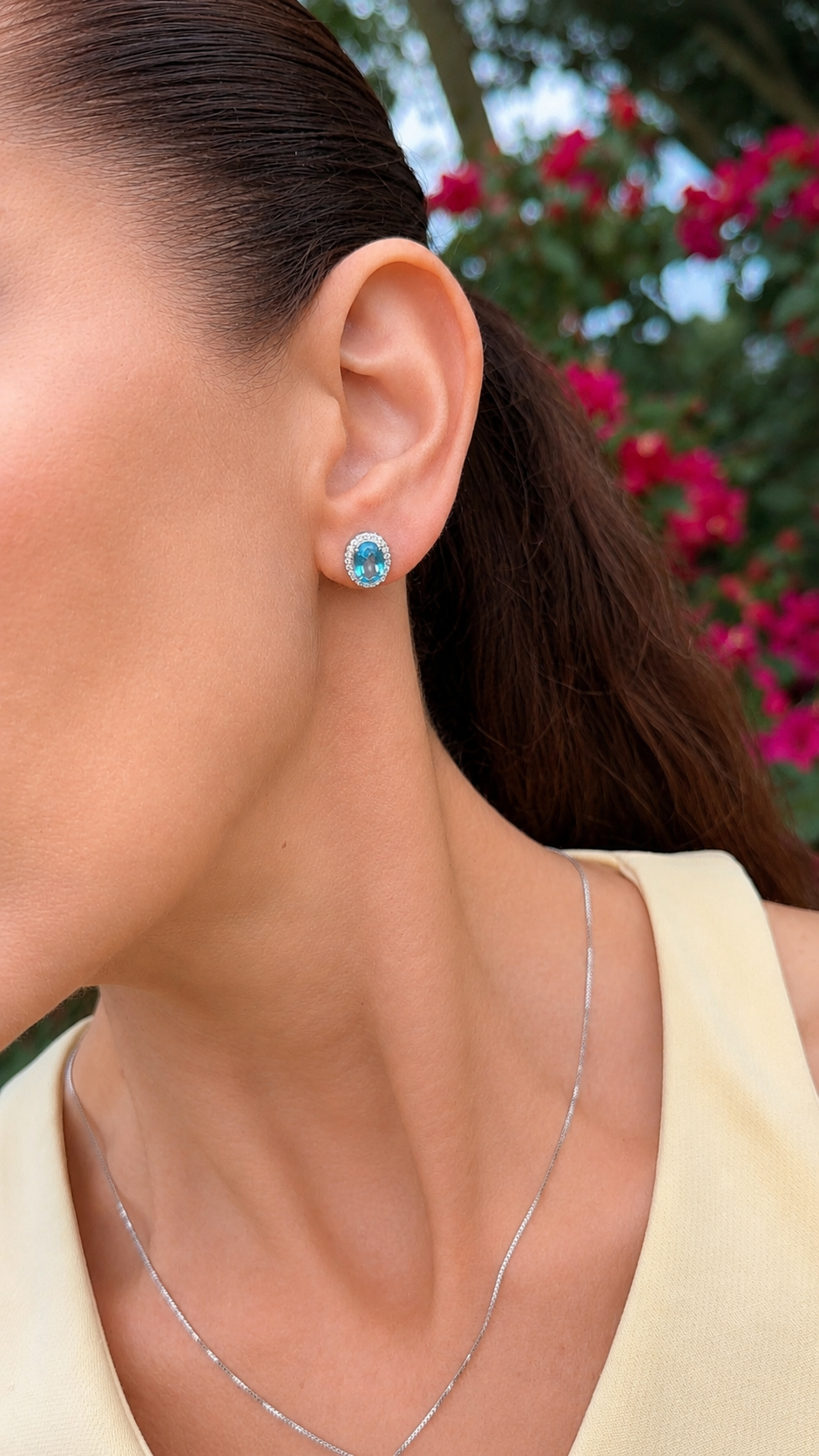 Pendientes halo topacio natural.