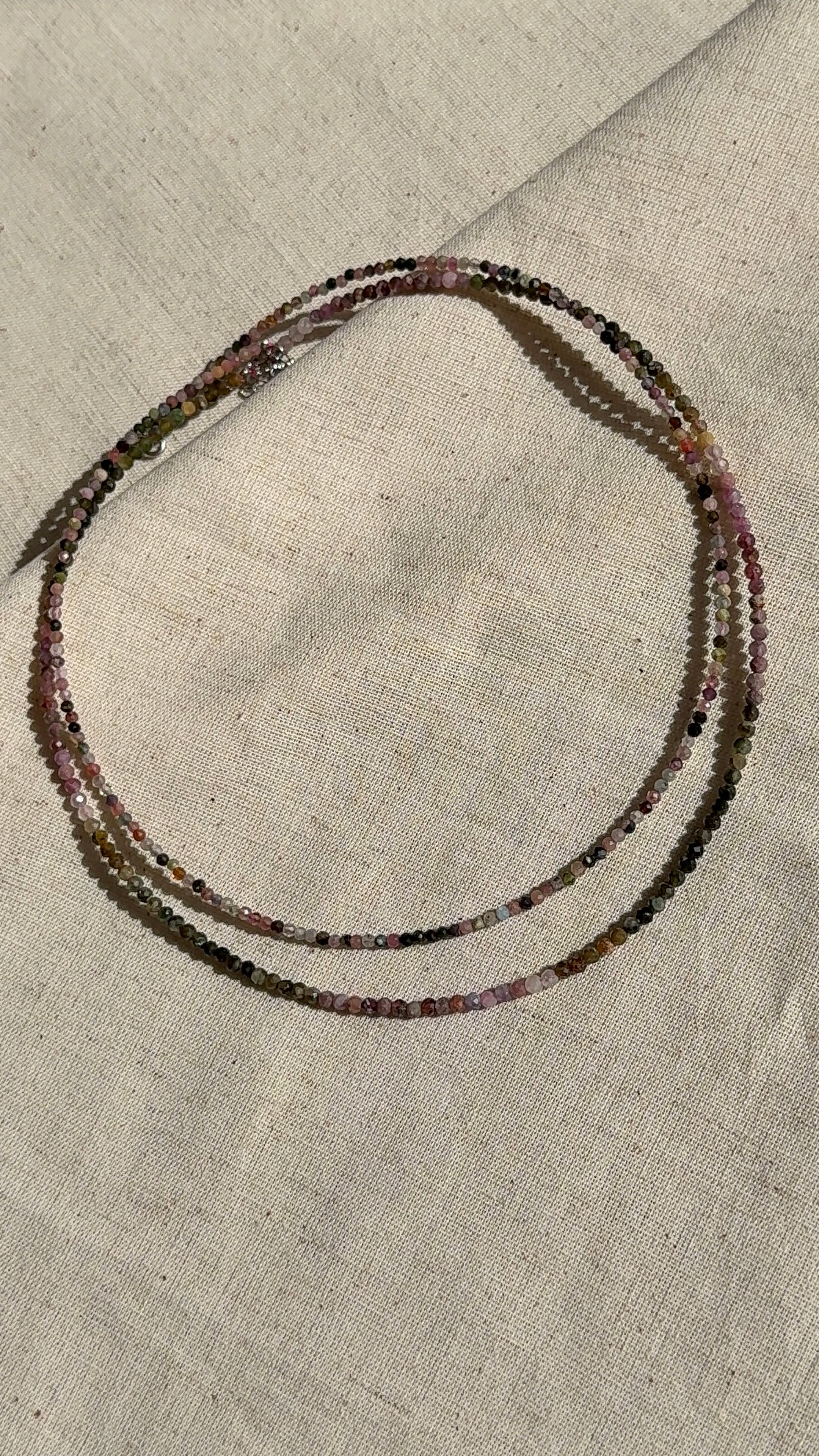 Collar piedras naturales 3mm faceteadas.