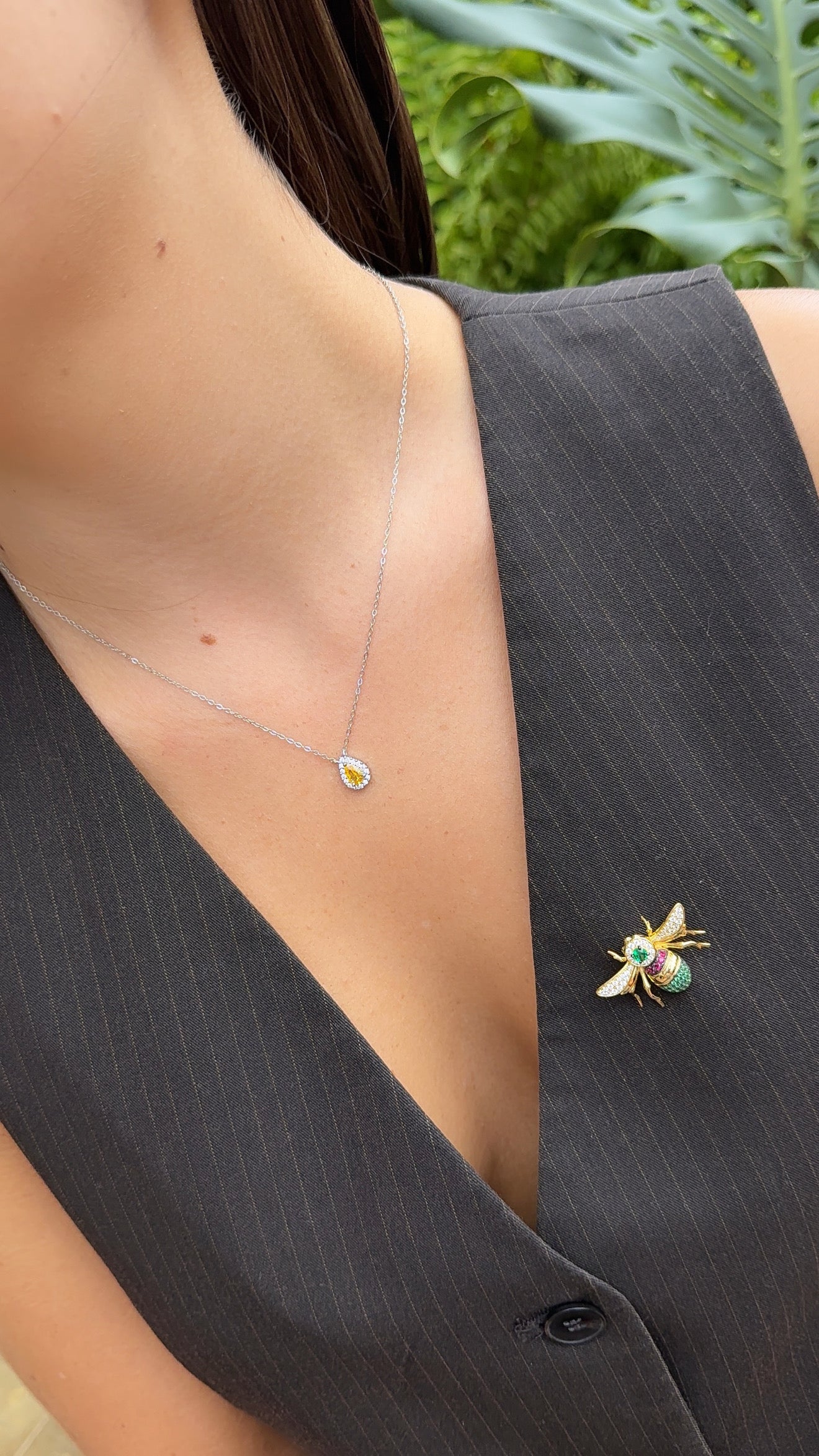Broche abeja.