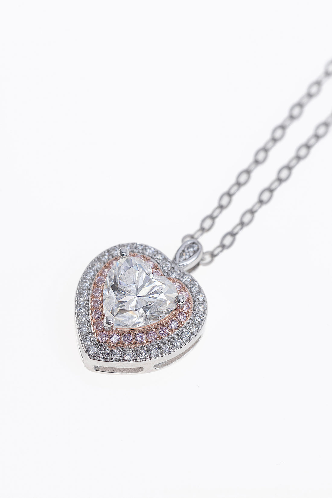 Set halo corazón moissanita.