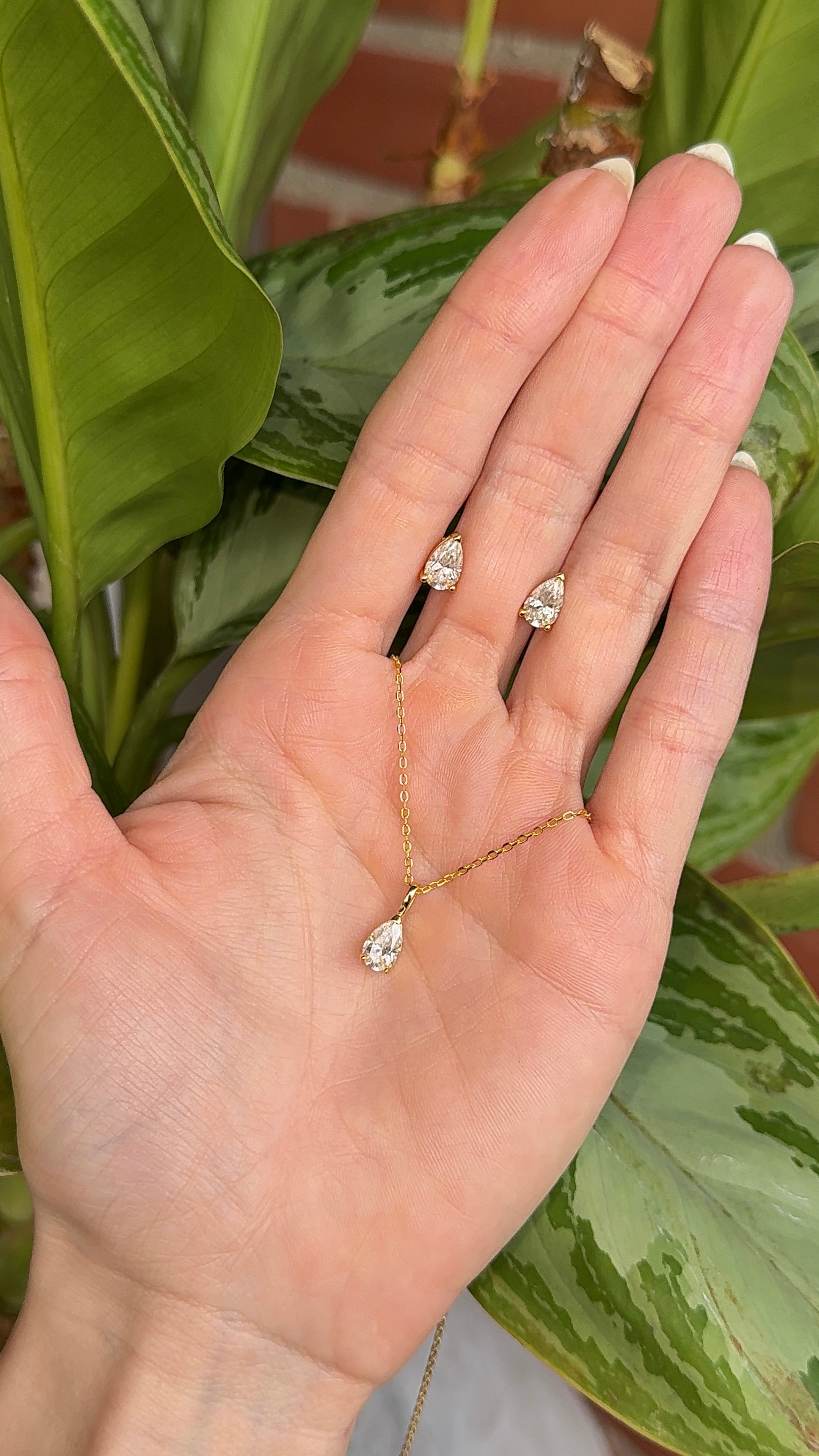 Pendientes gota moissanitas.