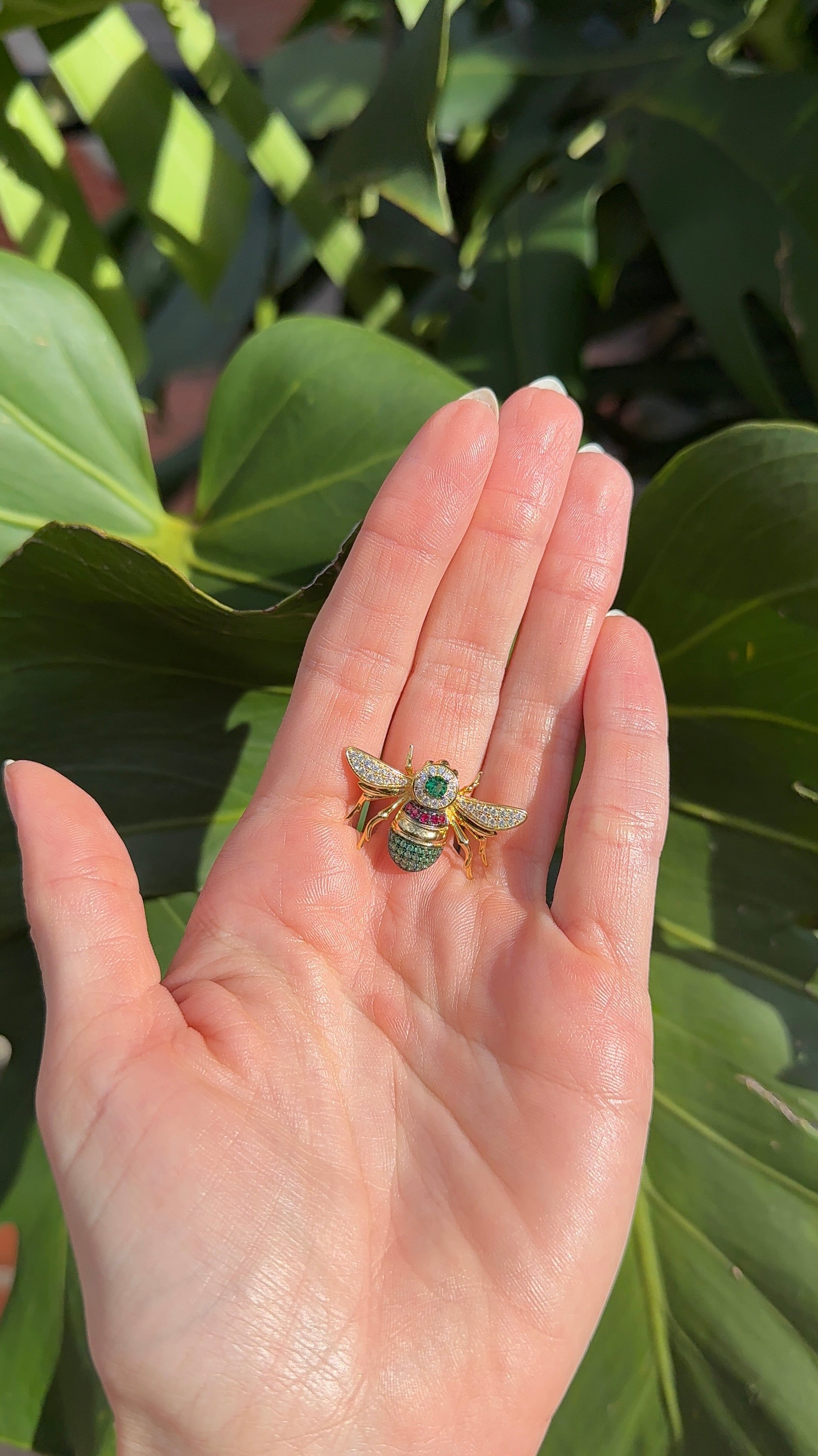 Broche abeja.