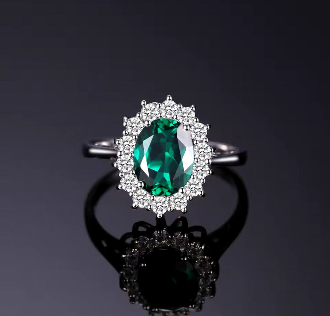 Anillo princesa Diana Esmeralda.