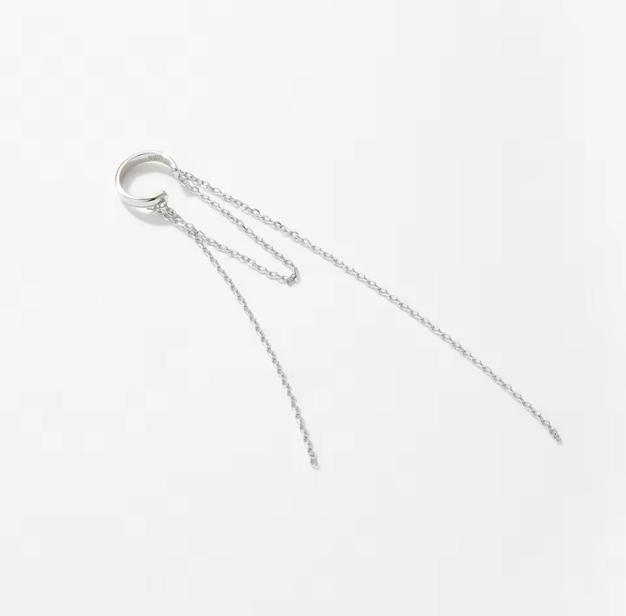 Earcuff cadenas pequeño.