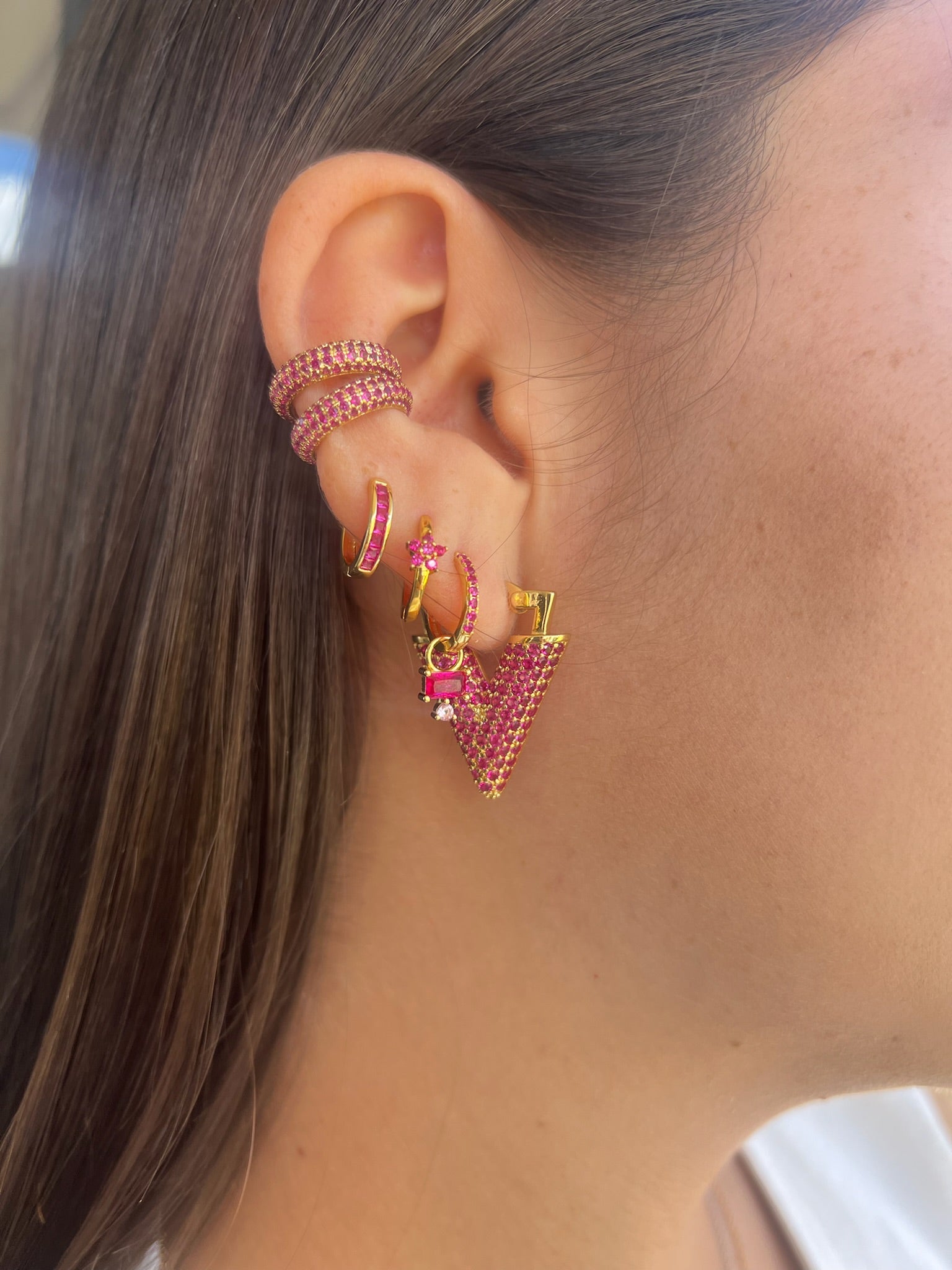 Pendientes V circones.