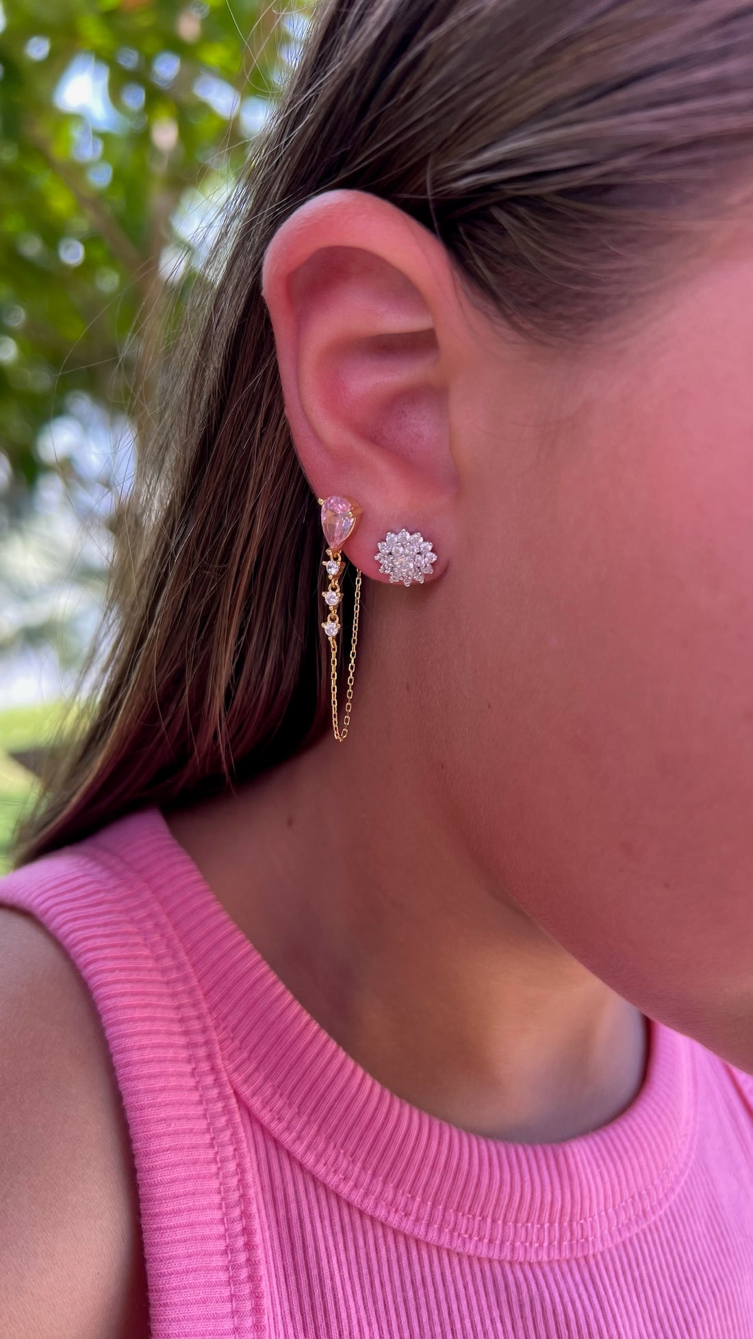 Pendientes flor circones.