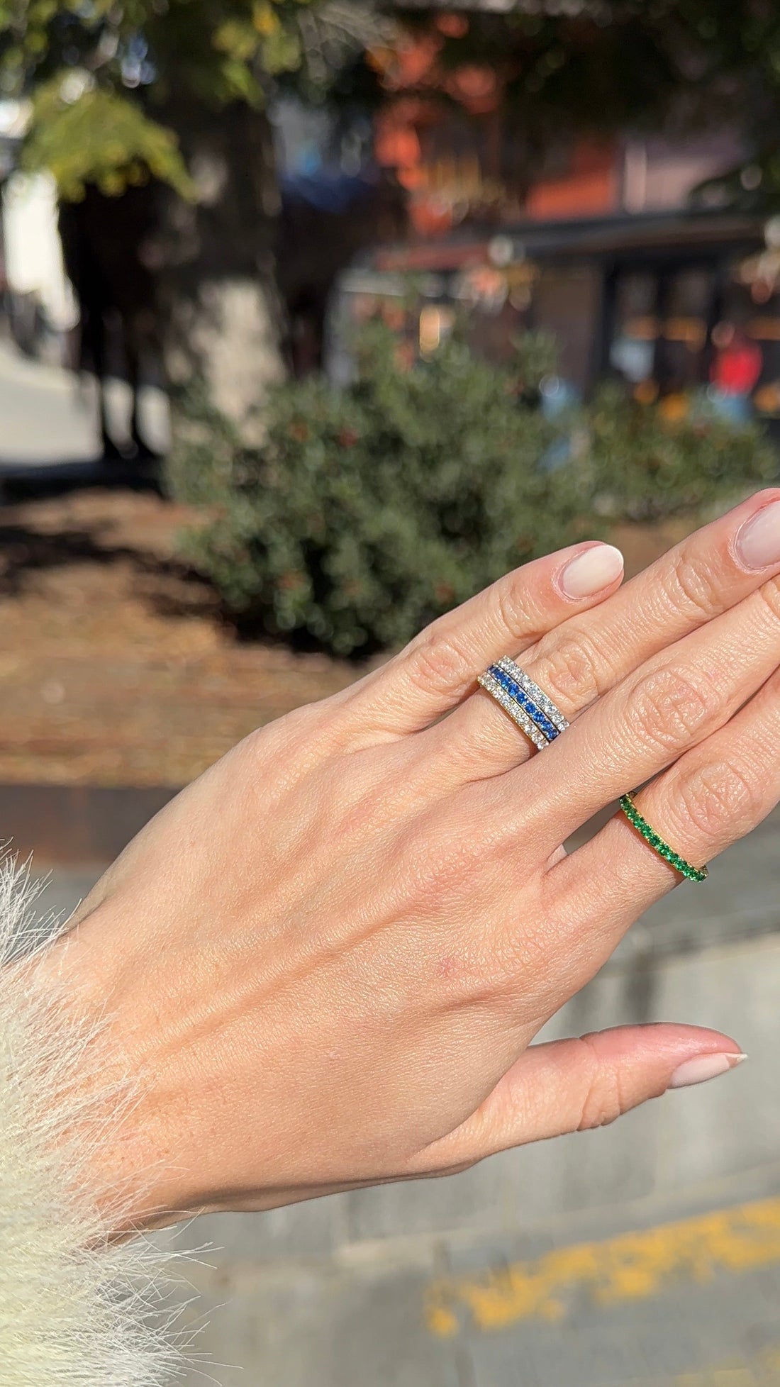 Anillo cintillo circones