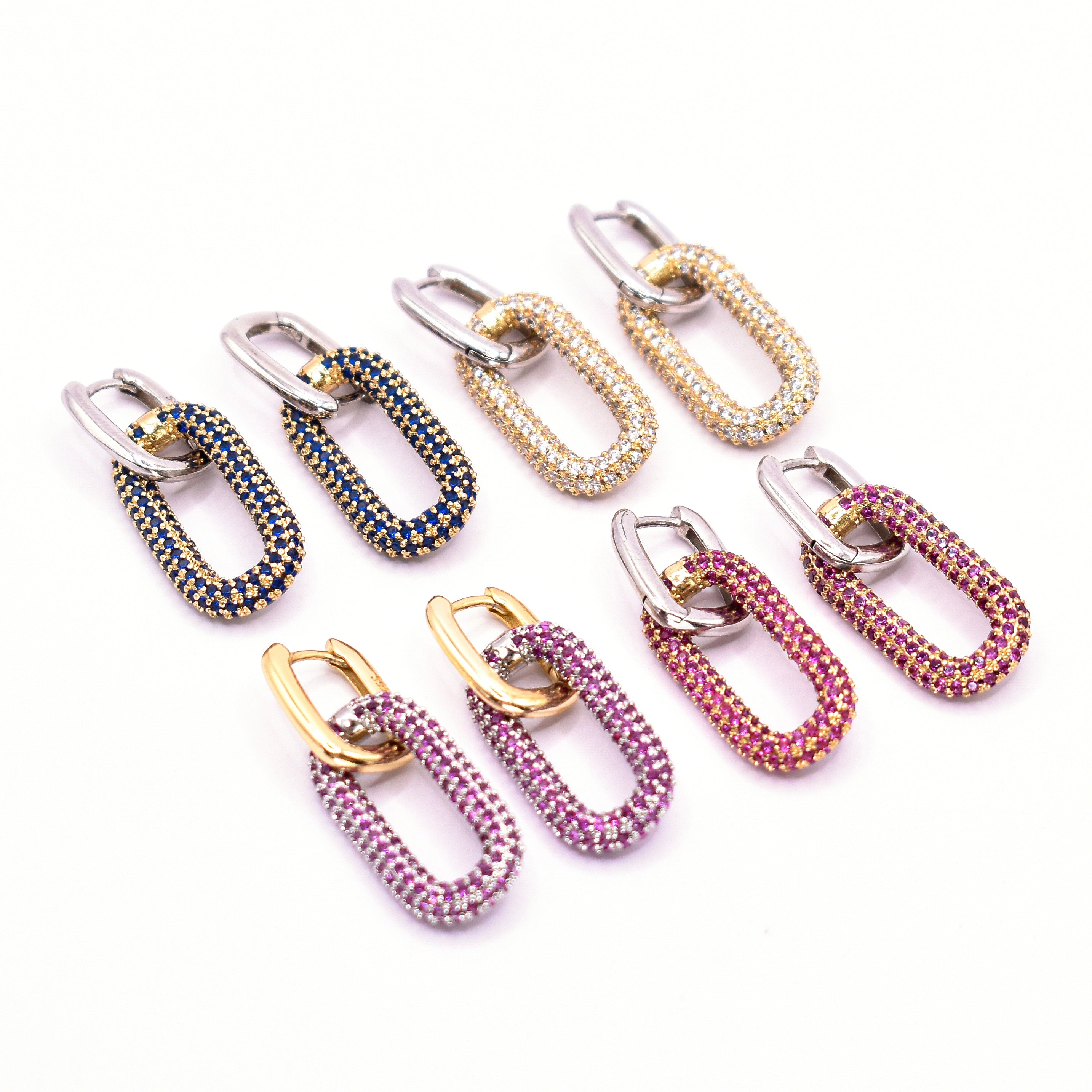 Pendientes chuncky clips de circones.