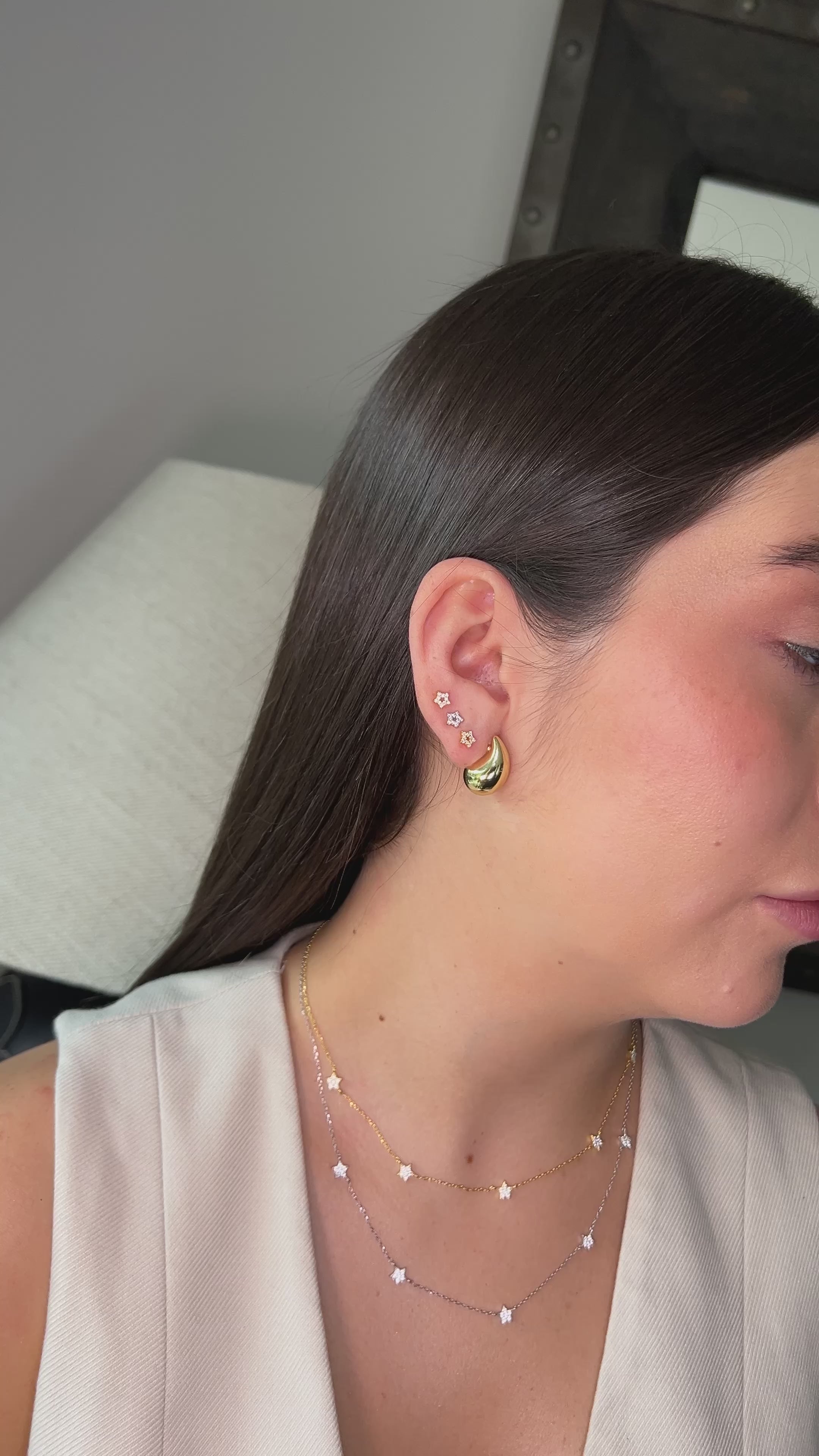 Pendientes gota dorada.