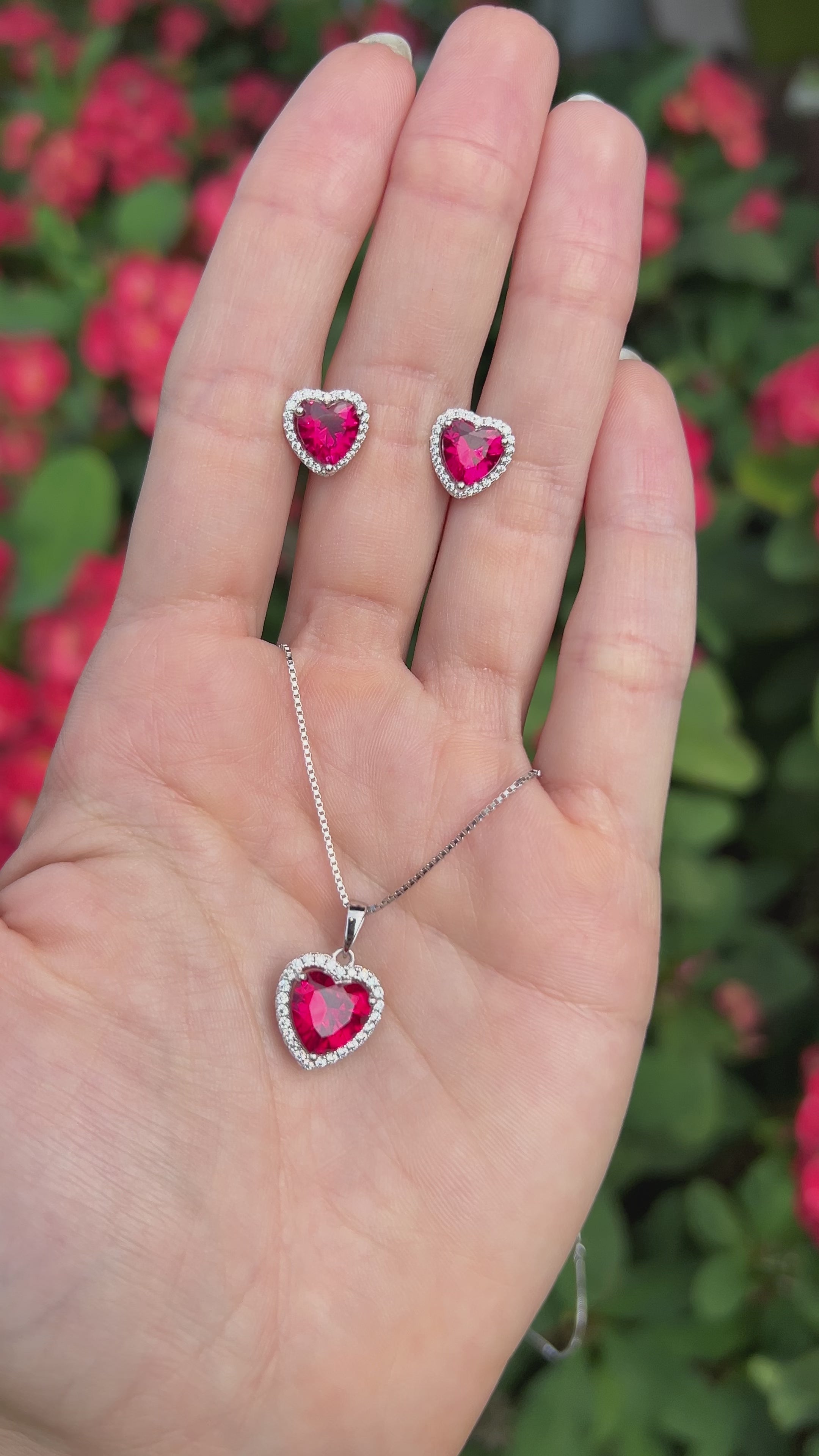 Set halo corazón rubí.