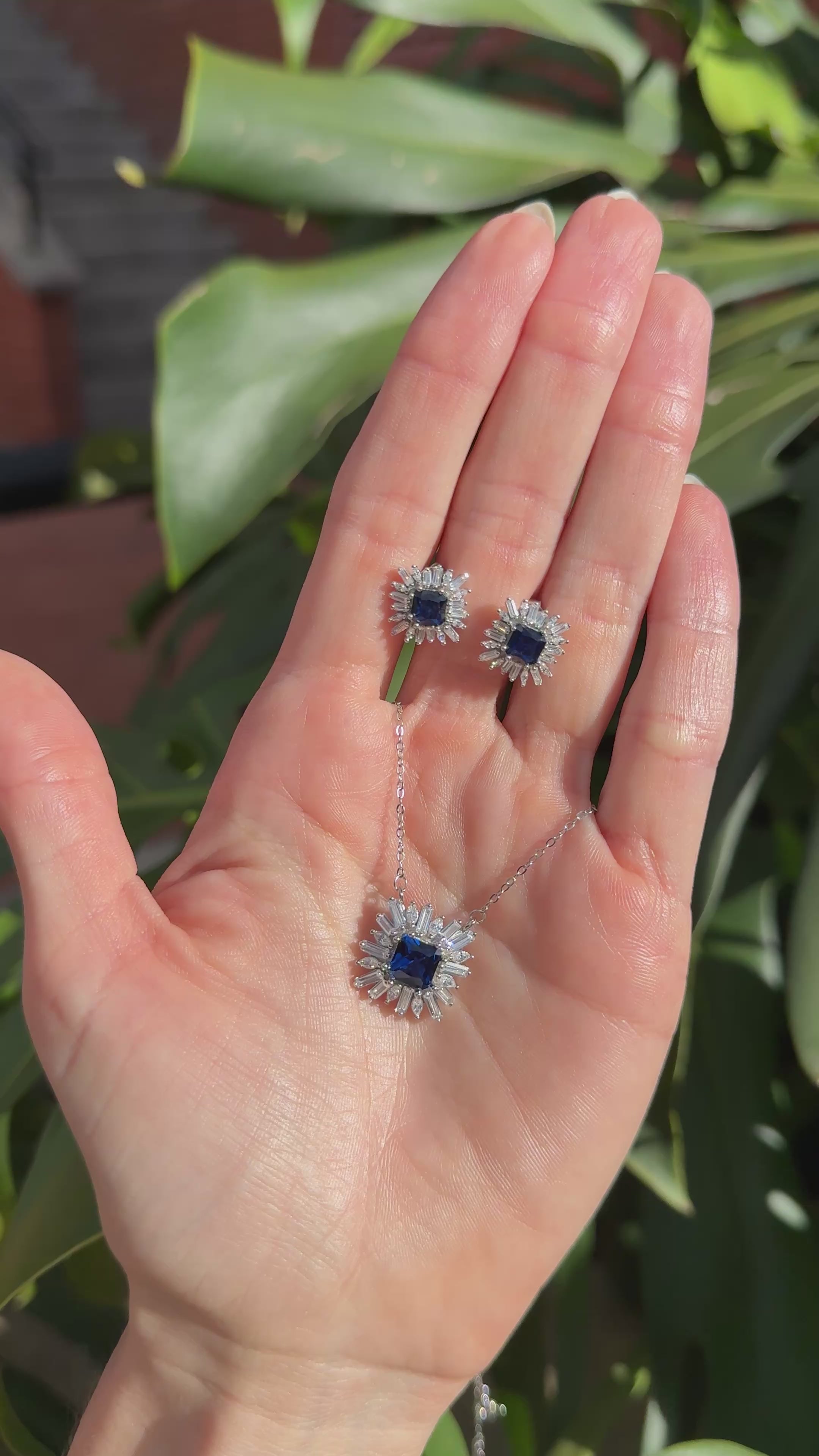 Set Amara circones.